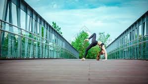 《明末：渊虚之羽》正式定档，玩家：“雷点”好多，这下不得不玩了